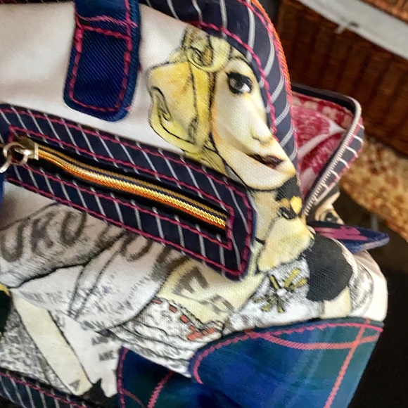 Harajuku Lovers Frame Handbag - Picture 4 of 4